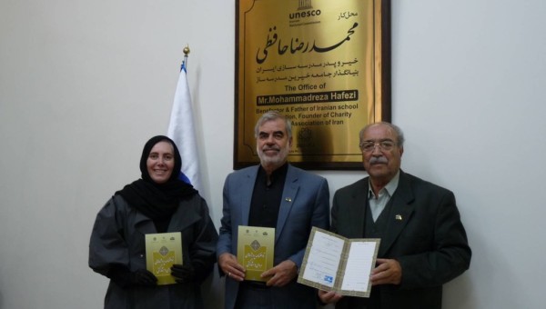 امضا تفاهم نامه ساخت ۳ کلاس در یاسوج