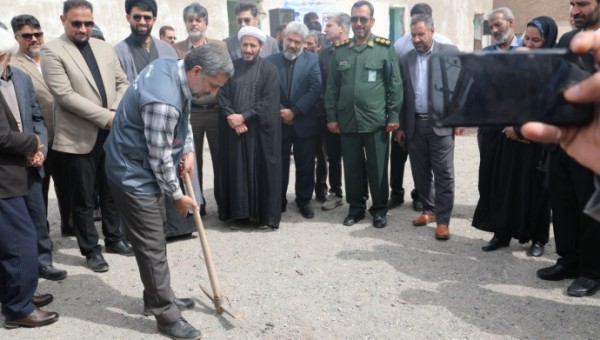اتحاد،همدلی و همراهی همکلاسی ها قدیمی در ساخت اولین مدرسه فارغ التحصیل ها در کشور