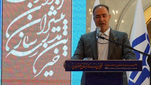 خیرین مدرسه ساز دل های دریایی دارند/ تجهیز ۱۰۰ هنرستان اصفهان توسط یکصد بنگاه اقتصادی با همکاری اتاق بازرگانی استان