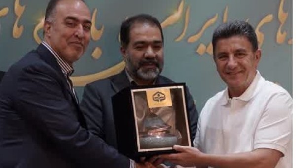 ملی پوشان فوتبال ایران سفیر مدرسه سازی شدند