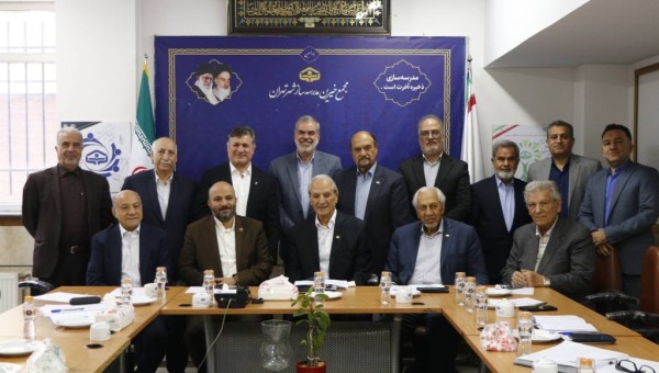 تجلیل معاون وزیر از اجرای طرح های "انجمن اولیای حامیان مدرسه سازی" و "باشگاه دانش آموزان خیر" در شهر تهران
