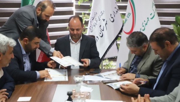امضا تفاهم نامه ساخت ۱۲ کلاس درس خیر ساز در شهرستان ورزقان