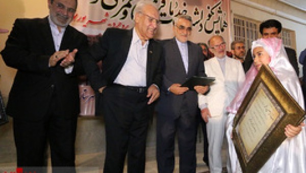 خیرین مدرسهساز سرمایه ملی هستند/ «نهادسازی» عامل توسعه است